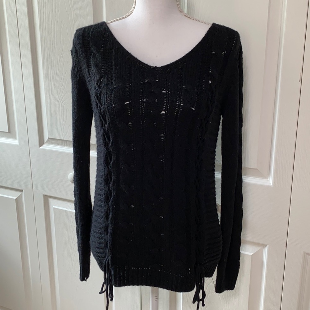 Maurices Black Cable Knit V Neck Sweater M